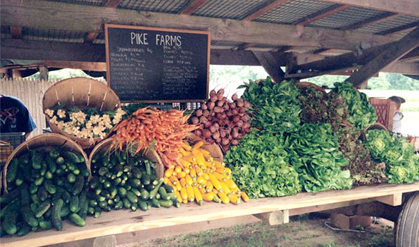 produce on farmstand